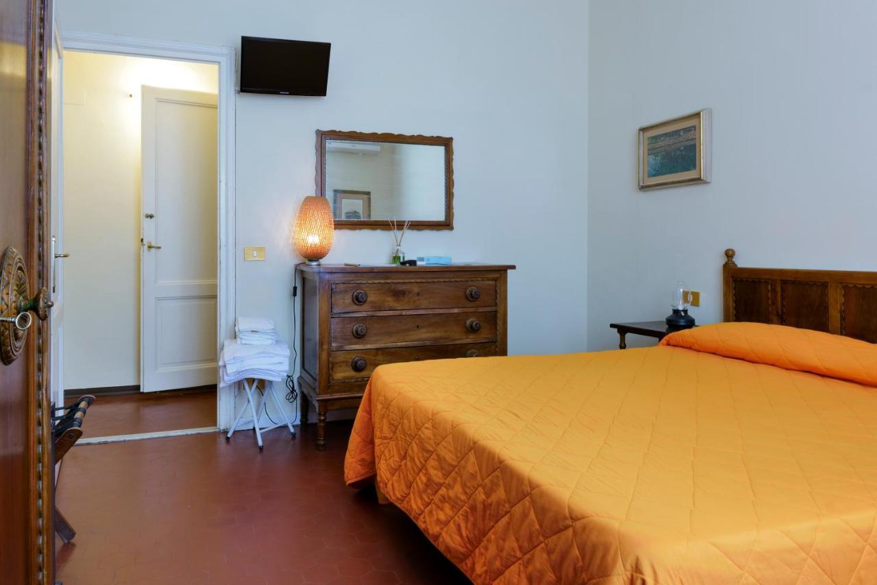 Hotel Club I Pini - Residenza D'Epoca In Versilia Лидо Ди Камайоре Екстериор снимка