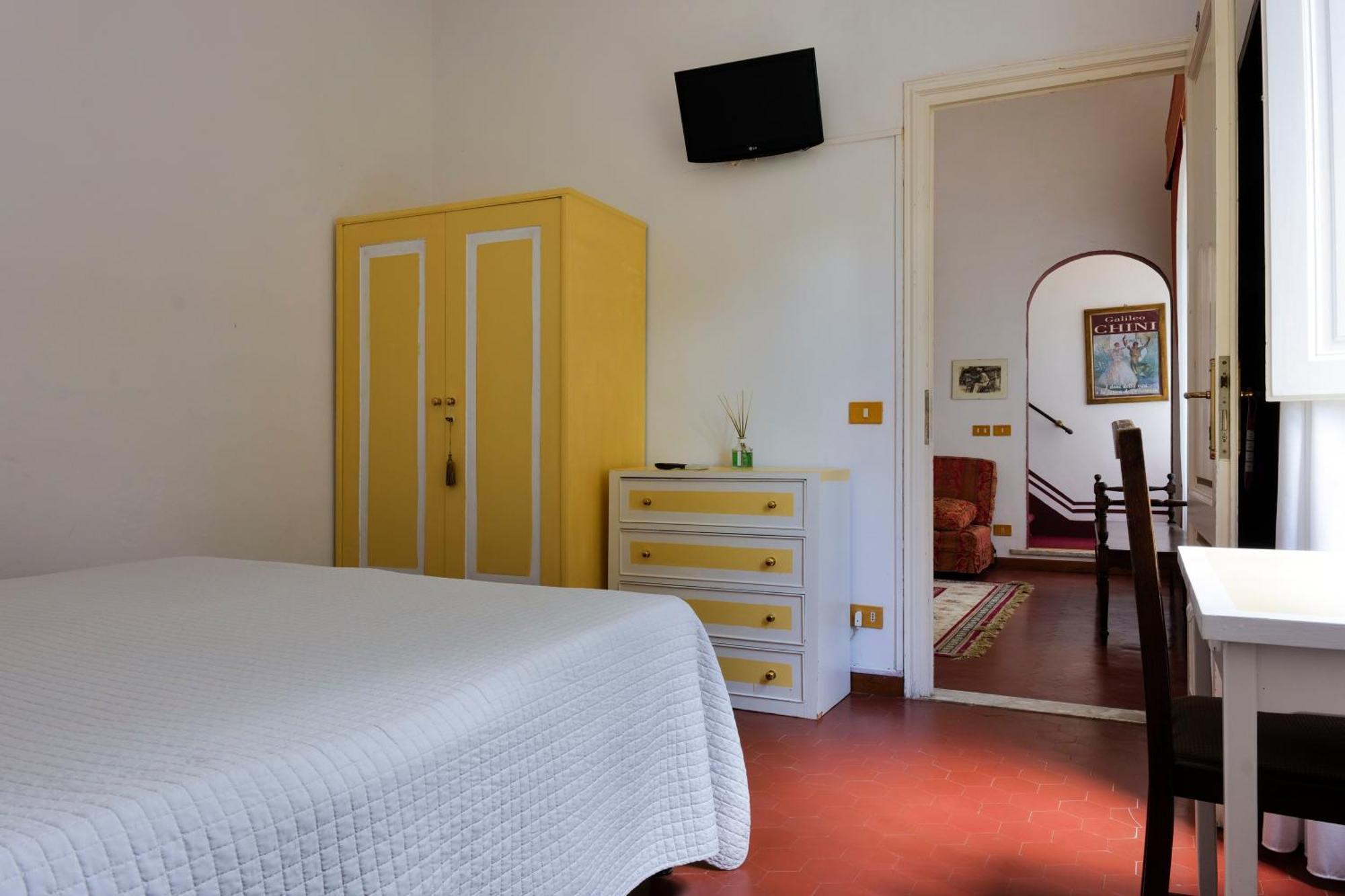 Hotel Club I Pini - Residenza D'Epoca In Versilia Лидо Ди Камайоре Екстериор снимка