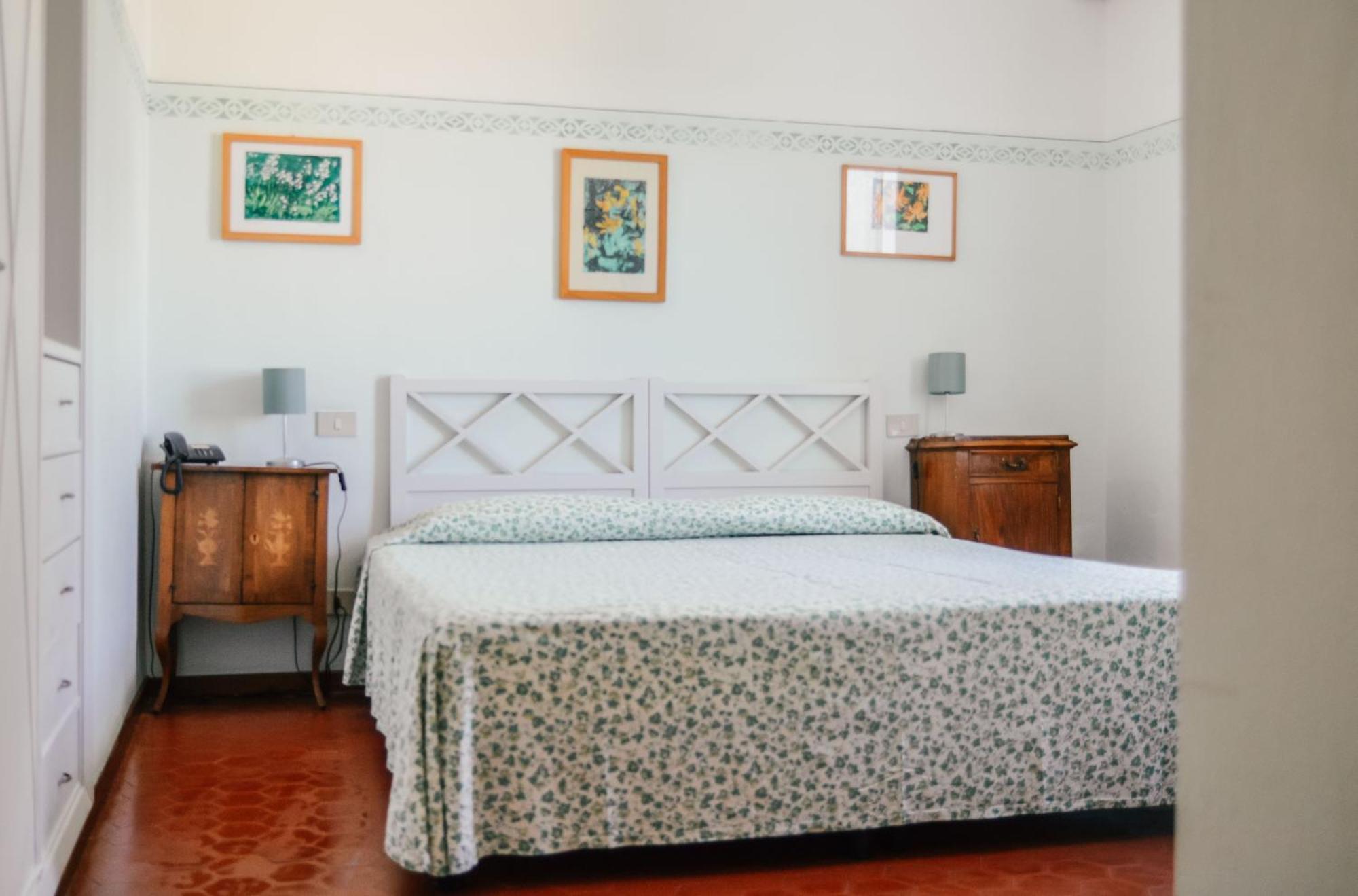 Hotel Club I Pini - Residenza D'Epoca In Versilia Лидо Ди Камайоре Екстериор снимка